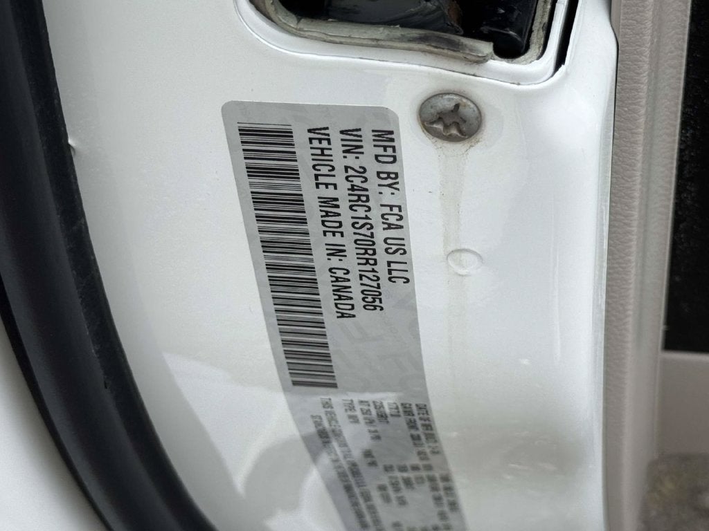 2024 Chrysler Pacifica Hybrid Select