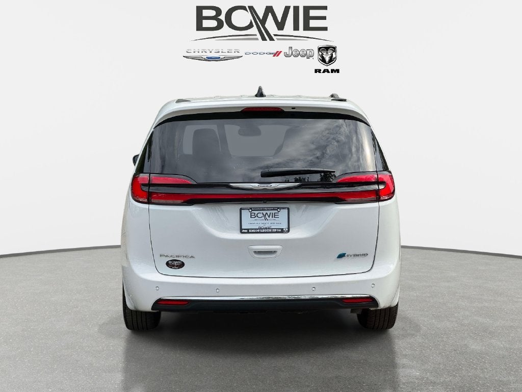 2024 Chrysler Pacifica Hybrid Select