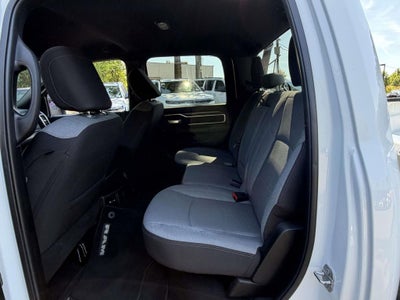 2024 RAM 3500 Big Horn Crew Cab 4x4 8' Box