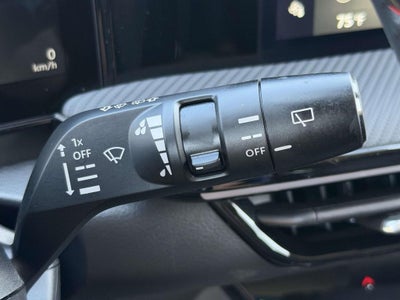 2025 Nissan Kicks SR Intelligent AWD