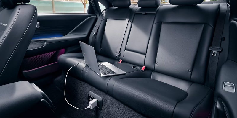 Spacious electric vehicle rear passenger seating area